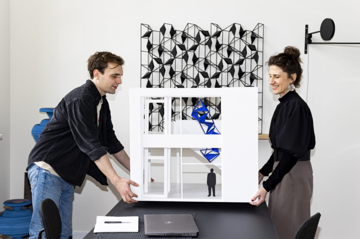 Bouwen Aan Talent #2 – De geometrische kunstinstallatie van Siba Sahabi en Merijn Sabée
